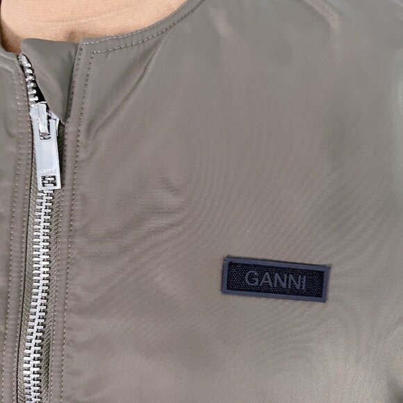 GANNI Cropped Oversized Puffer Jacket Kalamata Olive Green Size 34/ US 2 - Picture 6 of 11